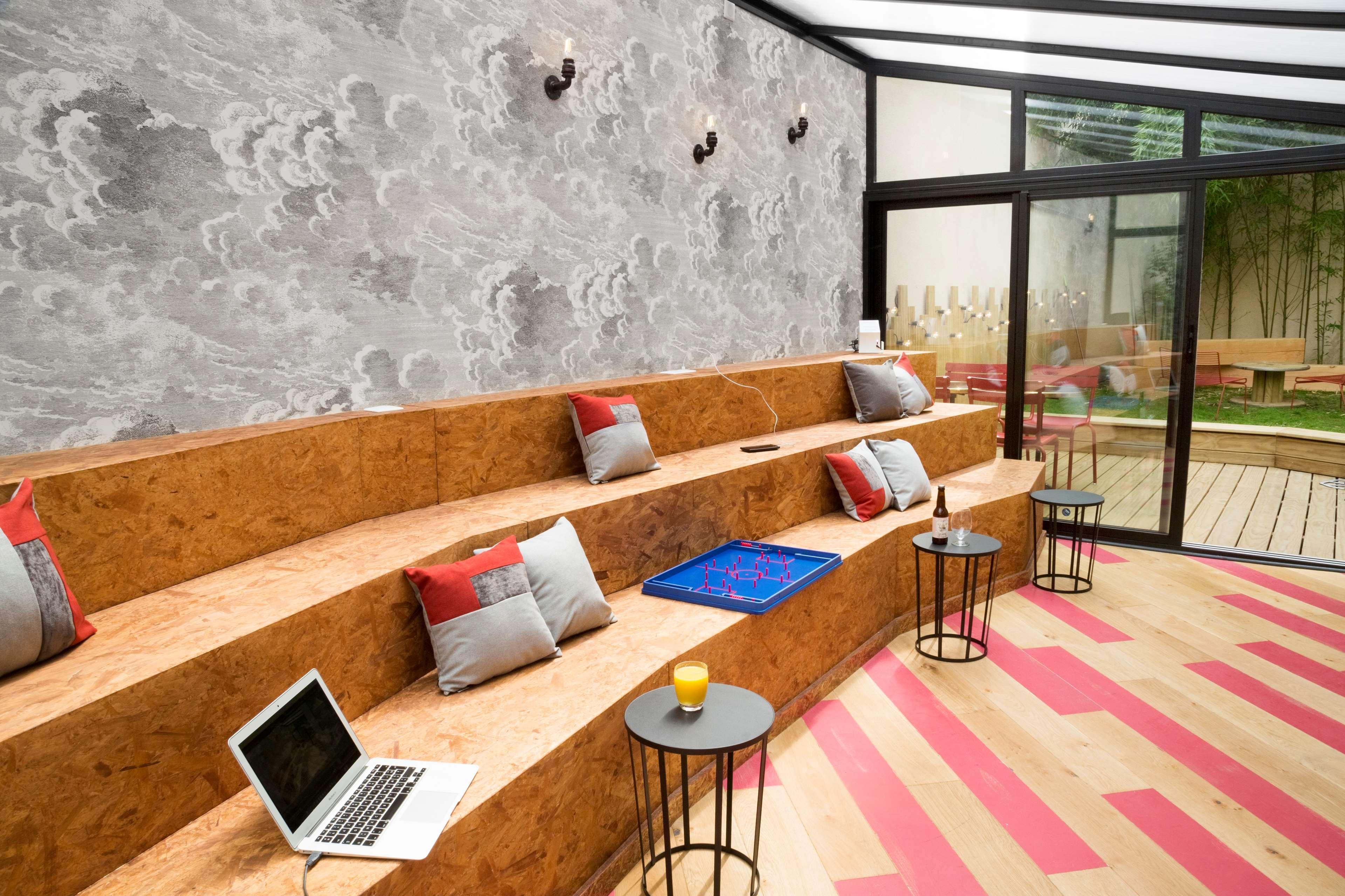 Hotel Izzy Issy-les-Moulineaux Εξωτερικό φωτογραφία