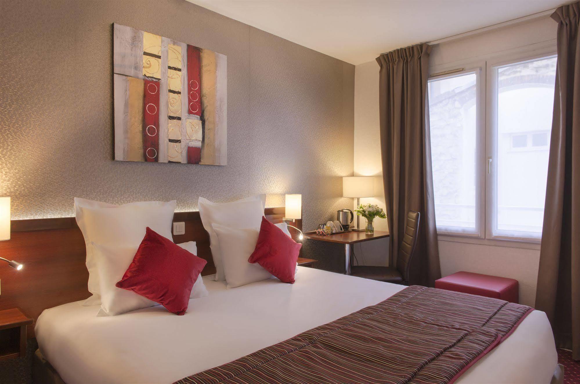 Hotel Izzy Issy-les-Moulineaux Δωμάτιο φωτογραφία